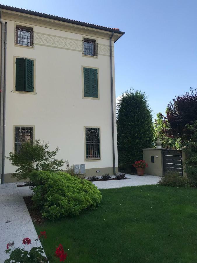 Bed and Breakfast La Sosta Fuori Stazione Brescello Exterior foto