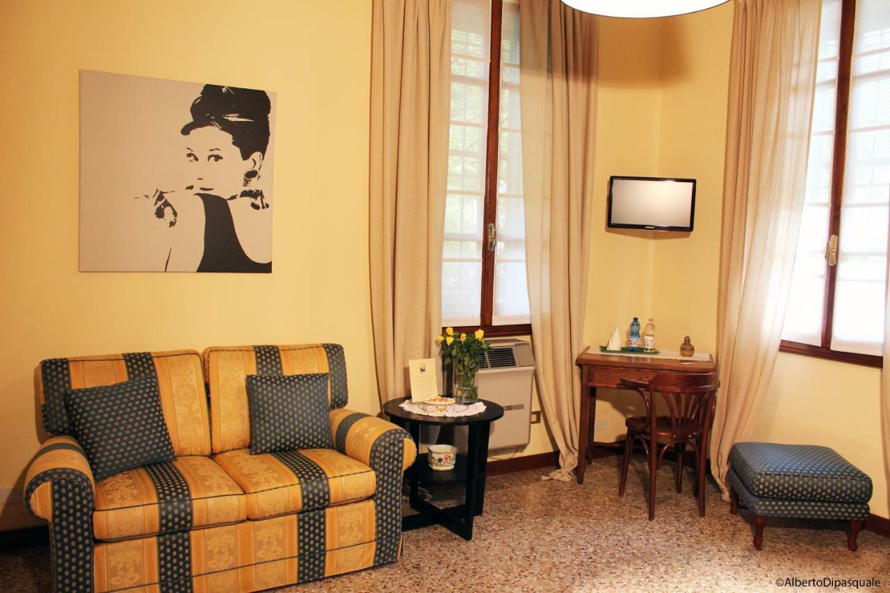 Bed and Breakfast La Sosta Fuori Stazione Brescello Exterior foto