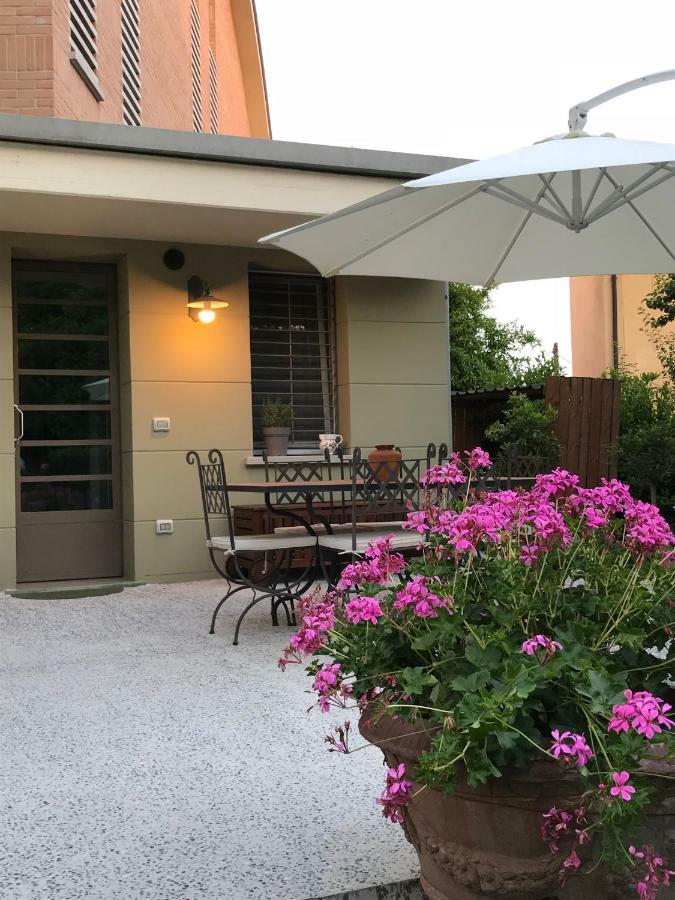 Bed and Breakfast La Sosta Fuori Stazione Brescello Exterior foto